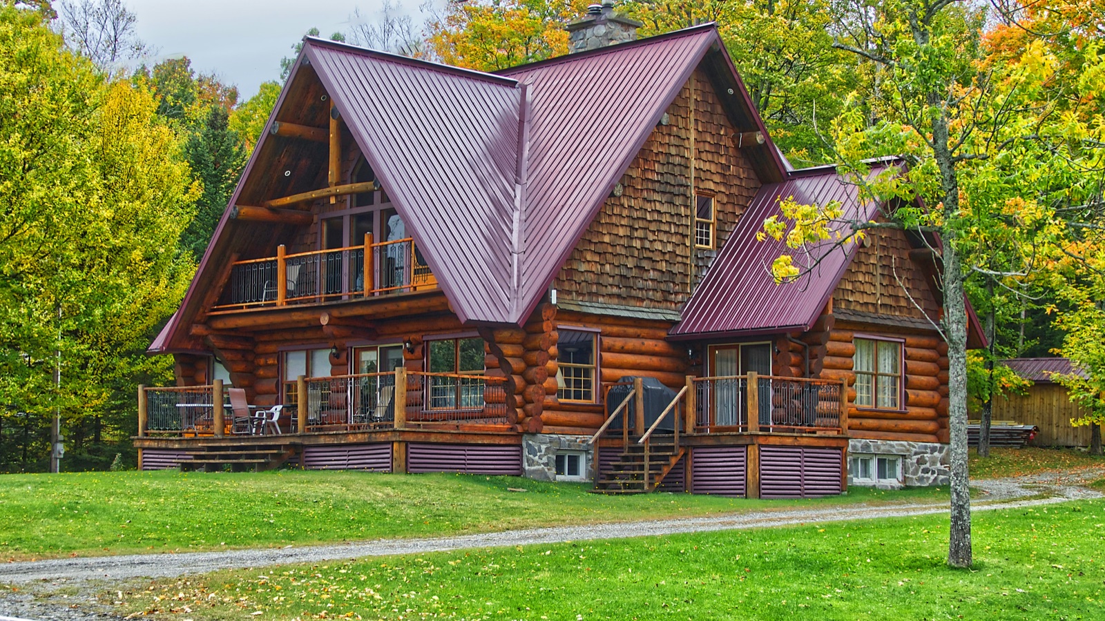 Log home inspection services in the Kootenays